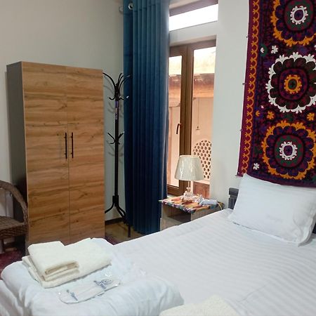Art Suzani National House Hotel Buxoro Luaran gambar