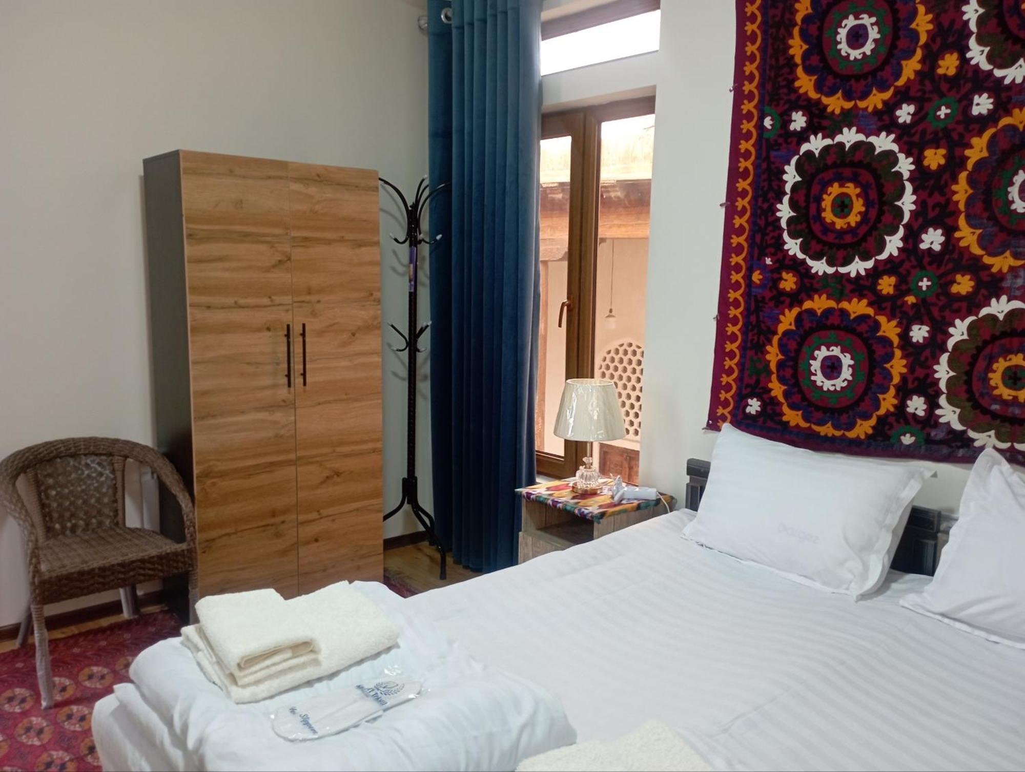 Art Suzani National House Hotel Buxoro Luaran gambar