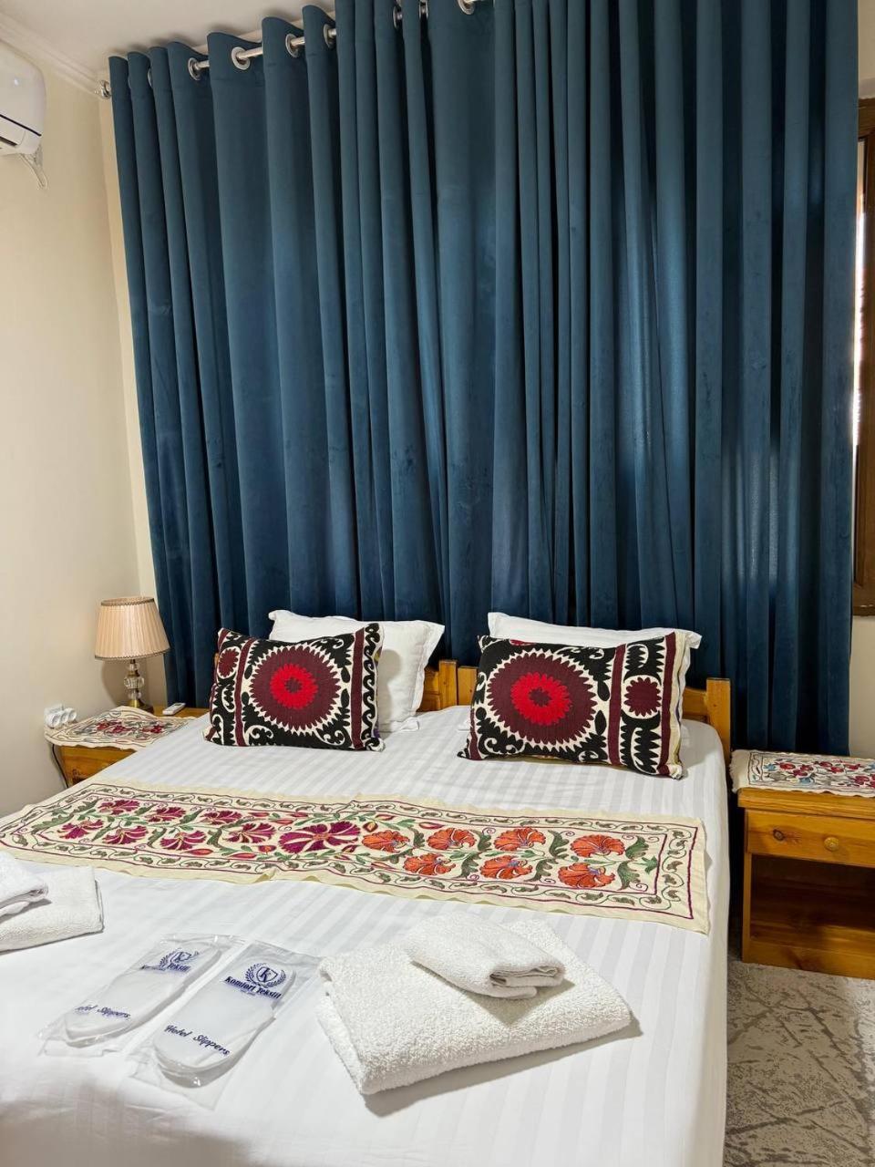 Art Suzani National House Hotel Buxoro Luaran gambar